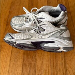 New balance, women’s size 7